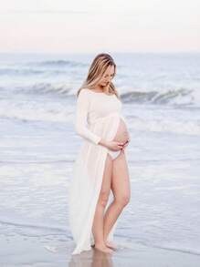 Maternity Off Shoulder Split Thigh Dress With Long Sleeve For Maternity Photoshoot - White - View 3