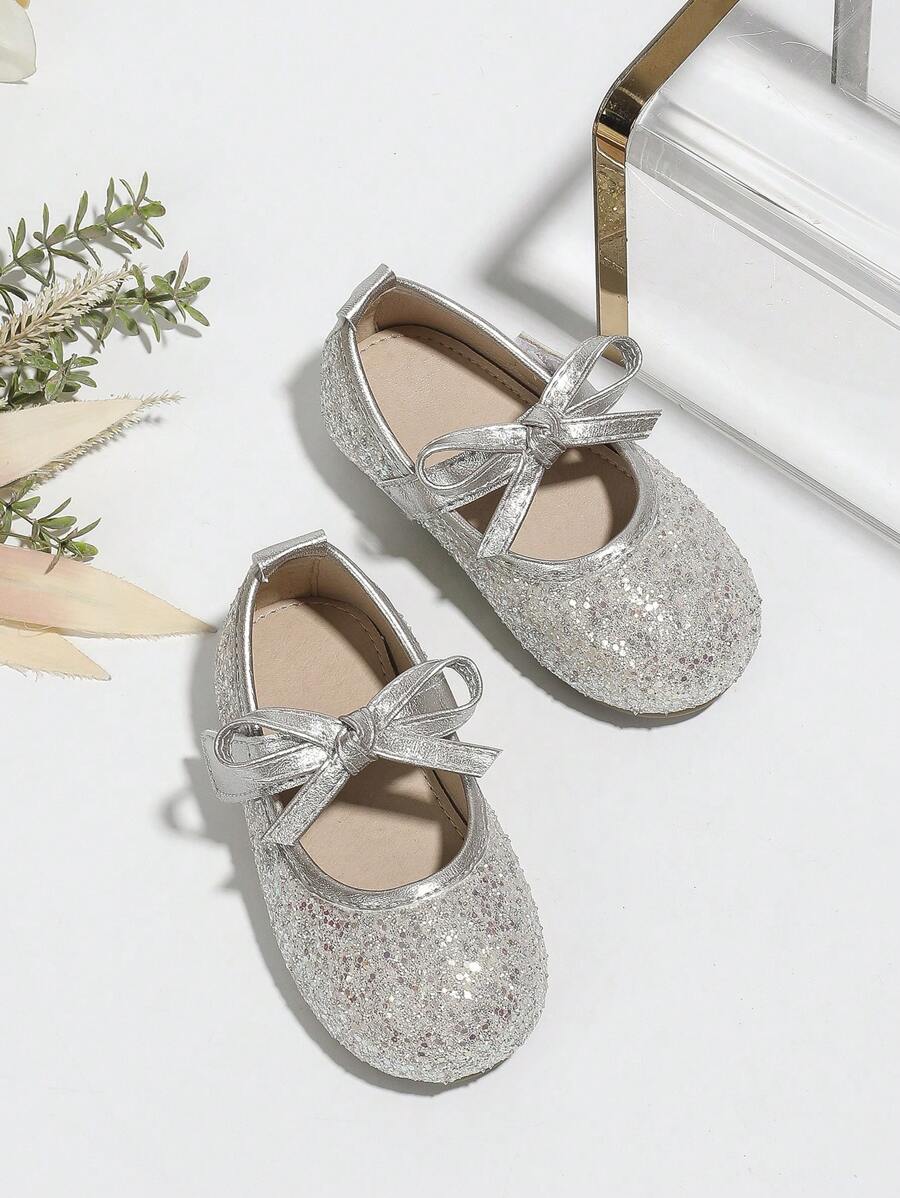 幼儿女孩休闲水钻蝴蝶结平底鞋，韩版儿童乐福鞋平底鞋，舞鞋，秋冬