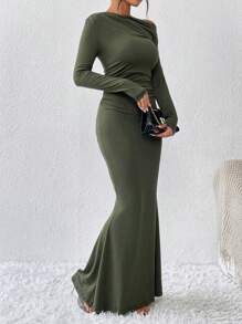 Allurite Vestido largo con cuello asimétrico, drapeado y bajo de cola de sirena para mujeres, atuendo de otoño - Verde militar - Ver 3