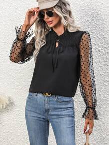 Chiquease 撞色提花網眼荷葉邊袖褶邊繫帶襯衫 - 黑色 - 查看 3