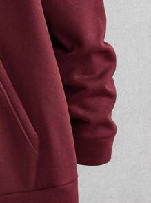 Manfinity VCAY Men Slogan Graphic Kangaroo Pocket Hoodie - Burgundy - View 4