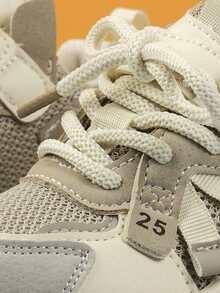 孩子們的競技鞋