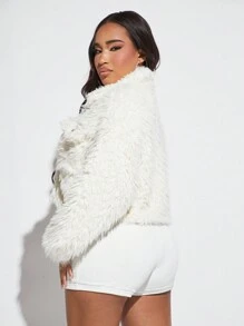 SHEIN SXY 素色前紐扣毛茸茸外套 - 白色 - 查看 2
