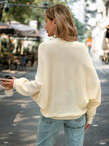 SHEIN Essnce 純色蝙蝠翼袖絞花針織毛衣 - 米色 - 查看 2