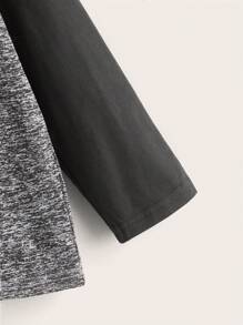 SHEIN Camiseta de manga larga y ocio para niños con diseño de doble hombro en contraste de color - Gris - Ver 3