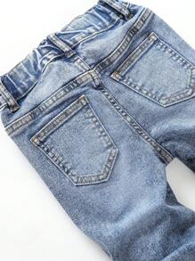 SHEIN Explorewe Young Boy Paint Splatter Pattern Slant Pocket Jeans - Medium Wash - View 6