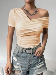 SHEIN Privé Camiseta unicolor fruncido de cuello asimétrico - Albaricoque - Ver 1