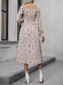SHEIN Clasi Đầm Maxi In Hoa Thắt Nút Phía Trước Tay Phồng Xẻ Đùi Cho Nữ - Màu be - Xem 2