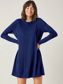 RueChic 純色T恤洋裝 - 藏蓝色 - 查看 1