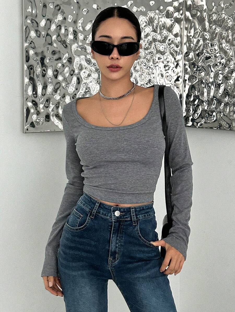 DAZY Áo thun crop top cổ tròn tay dài cho nữ - Màu xám đen - Xem 1