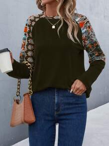 SHEIN LUNE Geo Print Raglan Sleeve Sweatshirt - Army Green - View 1