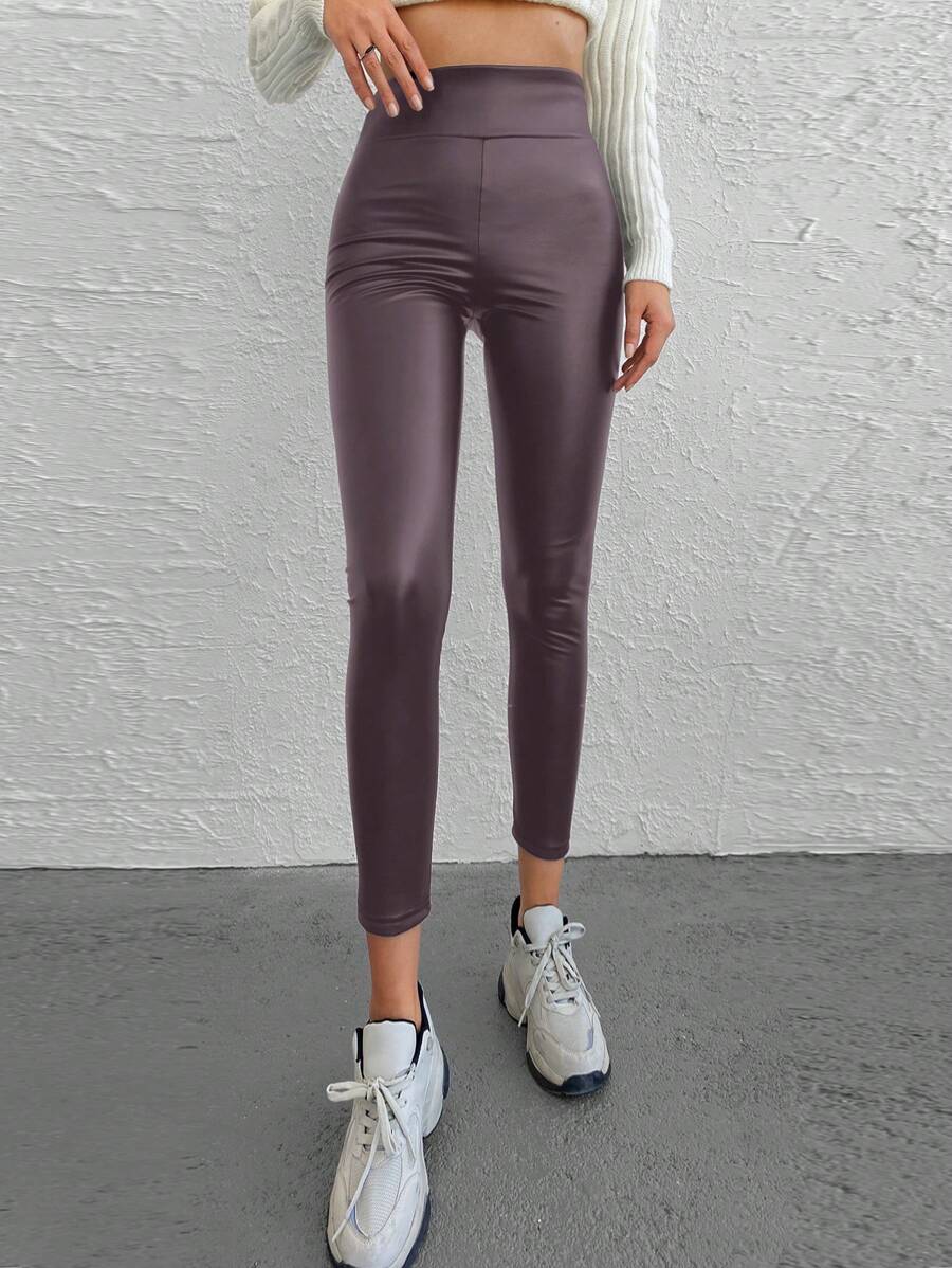 RueChic 淨色寬帶腰部 PU 打底褲 - 紫色 - 查看 1