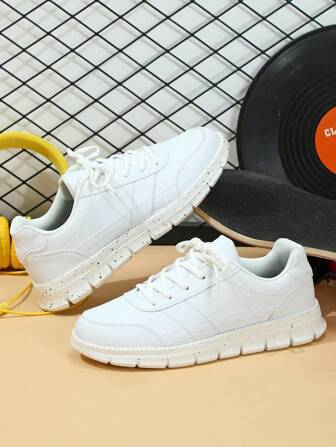 白色休閒時尚男士運動鞋