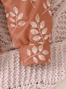 女嬰樹葉印花荷葉邊連身褲和頭巾 - 彩色 - 查看 3