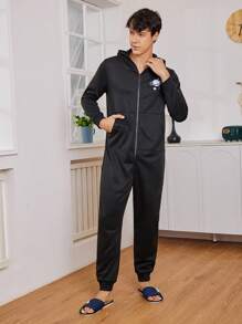 男士卡通圖案拉鏈開襟連帽連體睡衣 - 黑色 - 查看 1