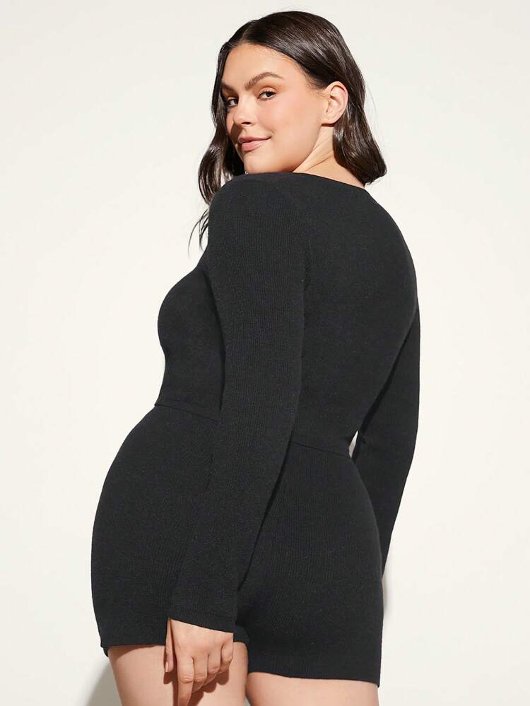 Plus Notched Neck Sweater & Knit Shorts