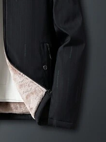 Áo khoác đệm lót có mũ trùm đầu cho nam 1 chi tiết được vá bằng Teddy - màu đen - Xem 6