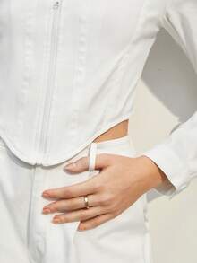 BizChic 拉鍊不對稱下擺短款夾克 - 米色 - 查看 7