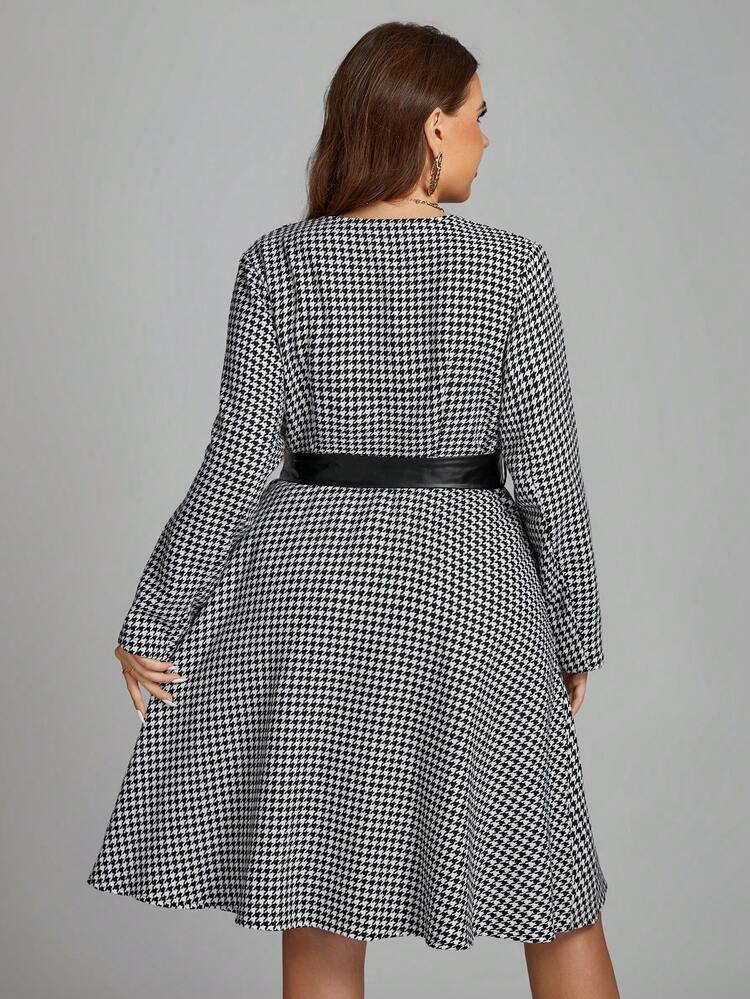 Plus Houndstooth Print Belted Overcoat