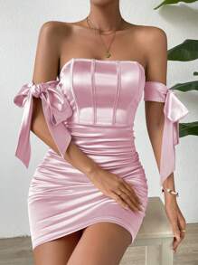 Allurite Váy ôm sát vai bằng vải satin có nút thắt bên hông - Màu Hồng baby - Xem 1