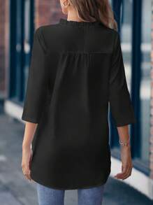 EMERY ROSE 缺角領口卷袢袖弧形下擺襯衫