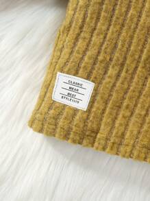 SHEIN 女嬰字母貼布小高領T恤和喇叭褲