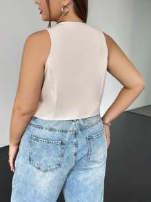 SHEIN CURVE+ 大尺碼釦前馬甲 - 杏色 - 查看 2