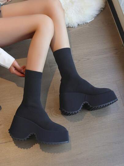 Women's Thick Sole Wedge Heel Faux Pearl Decor Short Boots, Independent Foreign Trade Nude Boots, New Autumn/Winter 2025 Wedge Heel Round Toe Low-Top Plus Size Short Boots For Women,Party