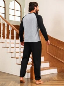 Men Colorblock Raglan Sleeve Tee & Pants PJ Set - Multicolor - View 2