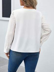 SHEIN Frenchy Cộng thêm áo cổ chữ V trơn - trắng - Xem 2