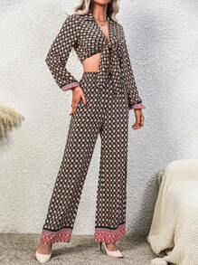 Chiquease Top crop con estampado con nudo delantero & Pantalones de pierna ancha - Negro - Ver 1