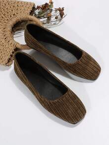 Women's Flat Shoes - Olive Green - View 6