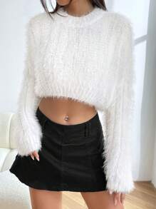 SHEIN EZwear Suéter corto de hombros caídos y peludo, tops de manga larga para otoño/invierno - Blanco - Ver 5