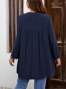 EMERY ROSE 大碼素色缺口領捲邊袖襯衫 - 藏蓝色 - 查看 2