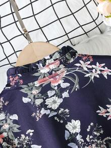 SHEIN Young Girl Allover Floral Print Flare Sleeve Dress - Blue - View 5