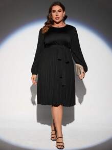 SHEIN Clasi 大碼燈籠袖百褶下擺繫腰帶洋裝 - 黑色 - 查看 1