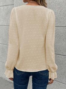 Chiquease 圓點鏤空蕾絲花邊喇叭袖襯衫 - 杏色 - 查看 2