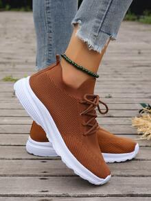 女士加大號圓頭針織透氣輕量化運動鞋,帶有鞋帶 - 棕色 - 查看 4
