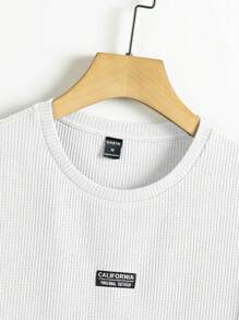 GENTILAND Men Letter Patched Detail Tee