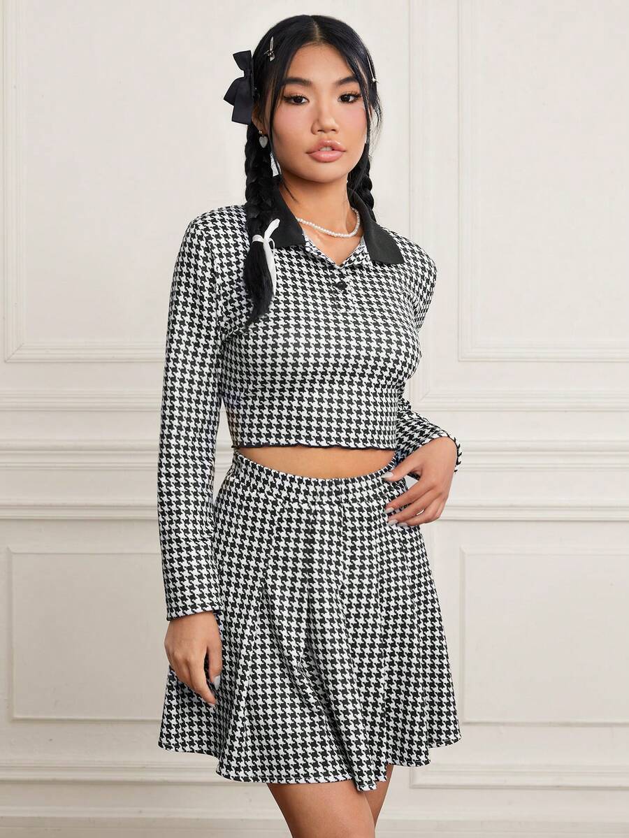 SHEIN MOD 千鳥格紋 Polo 領短版 T 恤和百褶裙 - 黑與白 - 查看 1