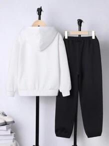 SHEIN Áo hoodie và quần thể thao họa tiết chữ Tween Boy - trắng - Xem 2