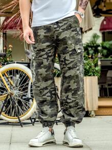 Manfinity EMRG Jeans Cargo Da Uomo Con Stampa Mimetica, Vestibilità Ampia, Con Tasche Con Patta