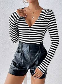 SHEIN Frenchy In sọc Cắt vỏ sò Áo thun - Đen và trắng - Xem 6