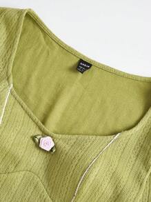 Soleia 素色雞心領口短款T恤 - 綠色 - 查看 3