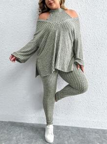 Calvaya Plus Cold Shoulder Split Hem Tee & Leggings - Green - View 1