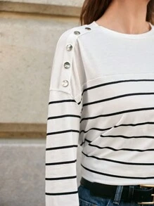 SHEIN Frenchy 條紋和心形印花落肩T恤 - 黑與白 - 查看 4