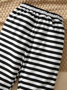 SHEIN Young Boy 2pcs Striped Print Patched Detail Sweatpants - Black - View 5