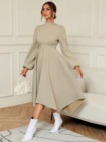 Aveloria 小高領燈籠袖手帕下擺洋裝