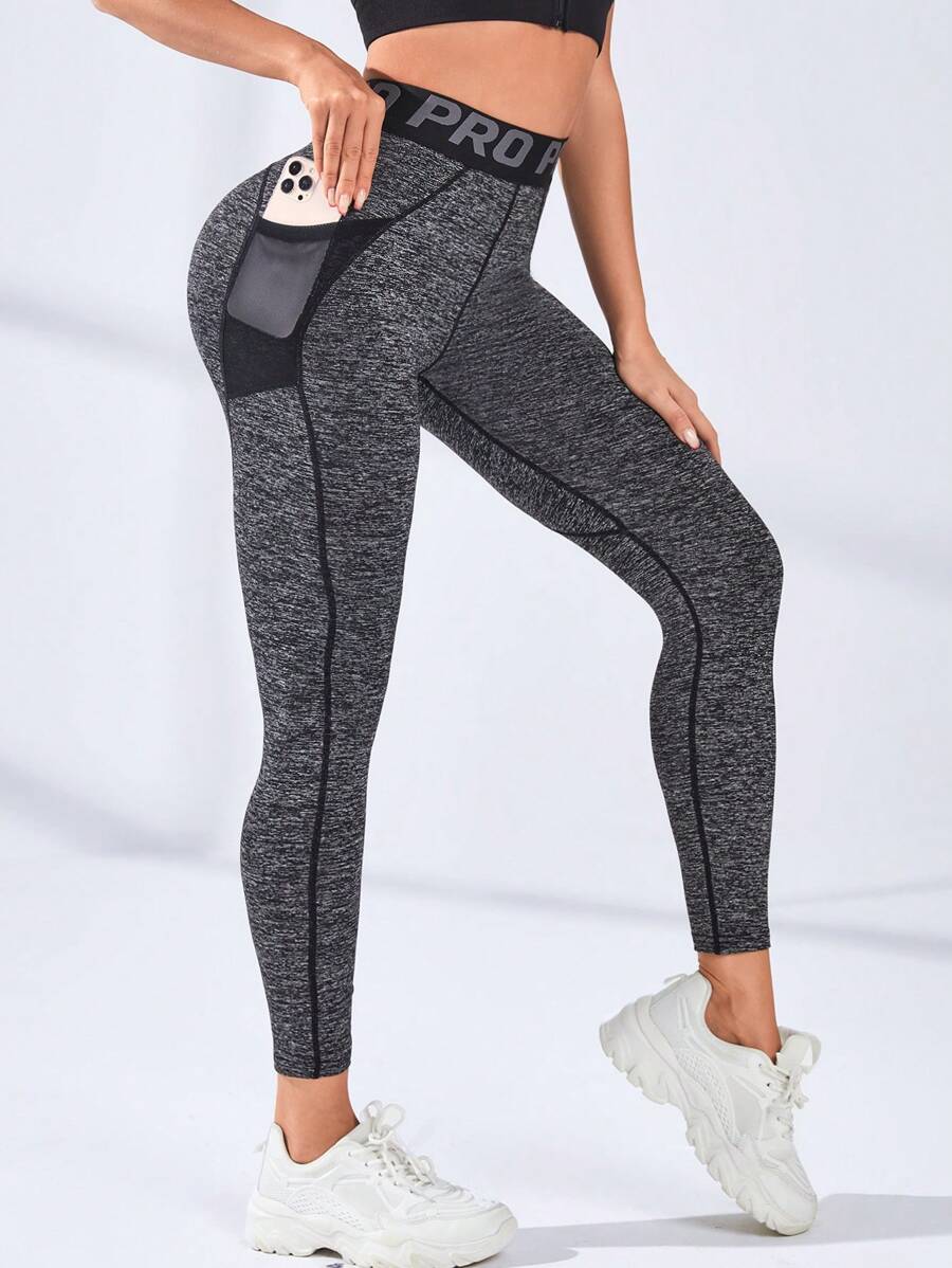 SHEIN Sports 字母圖案寬腰帶網紗拼接拼接手機口袋頂針運動打底褲帶手機袋 - 深灰色 - 查看 1