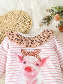 女嬰條紋圖案和動物印花荷葉邊連身褲